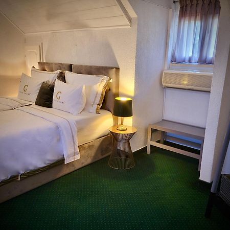 Villa Giardino Heritage Boutique Hotel Bol Zimmer foto